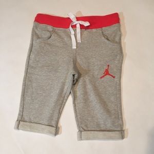 JORDAN NWT girls Bermuda sweat shorts size Medium